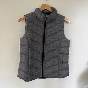 Lands Ends White/Black Pattern Puffer Vest Women's XS